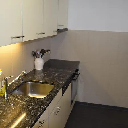 - Location Apartman *